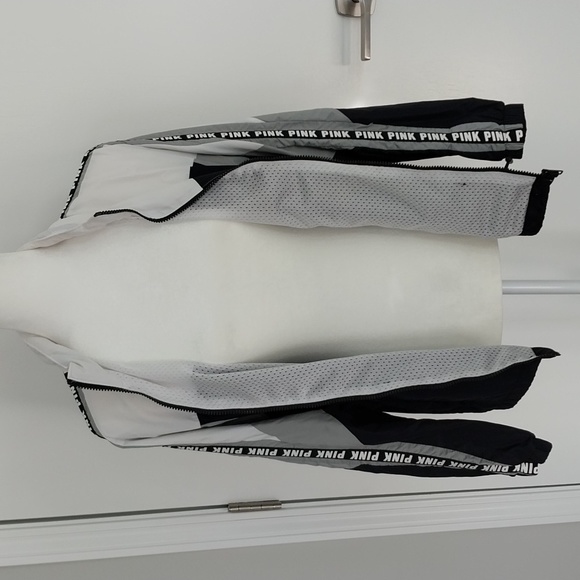 PINK VS Windbreaker Jacket Zip Front Hidden Hood As Is Size XS - Picture 6 of 7